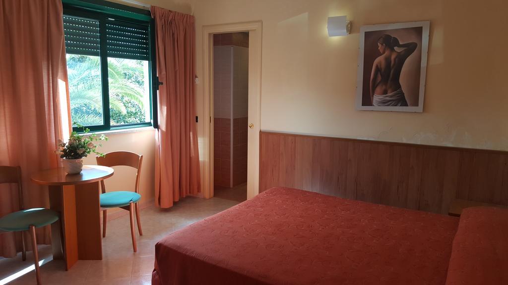 Hotel Laurence Rom Exteriör bild